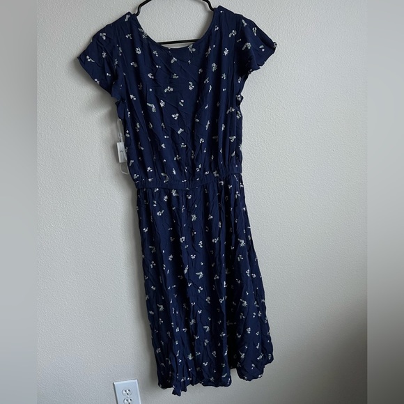 Arizona Jean Co. Large Navy Floral Midi Dress with Open Middle/ Stomach - Picture 6 of 7